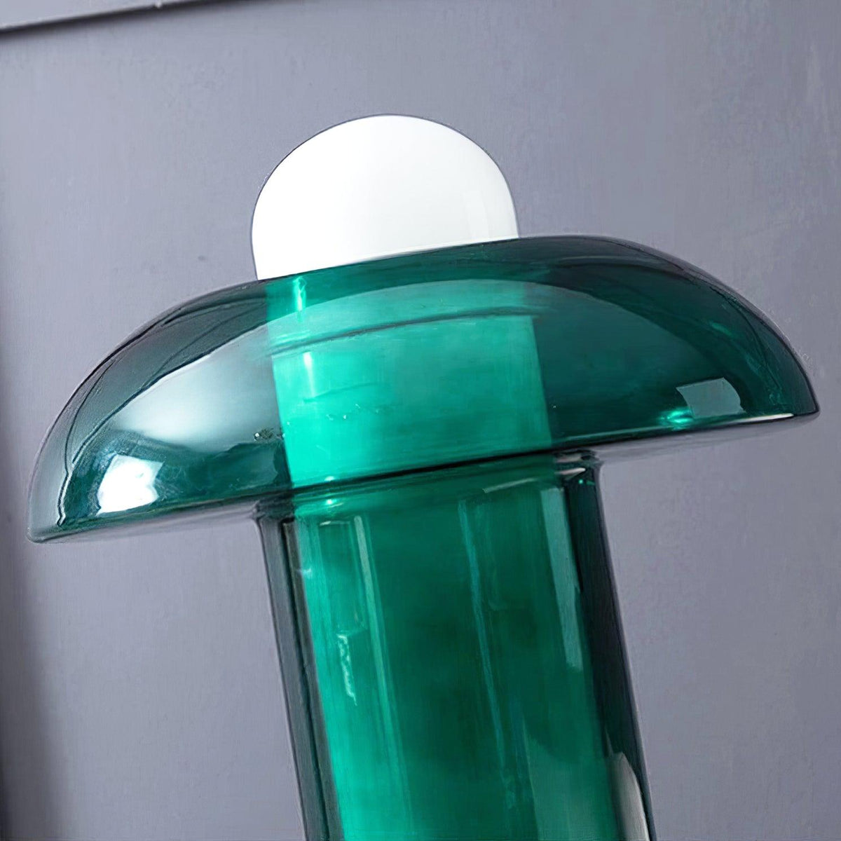 Navlen groene glazen tafellamp