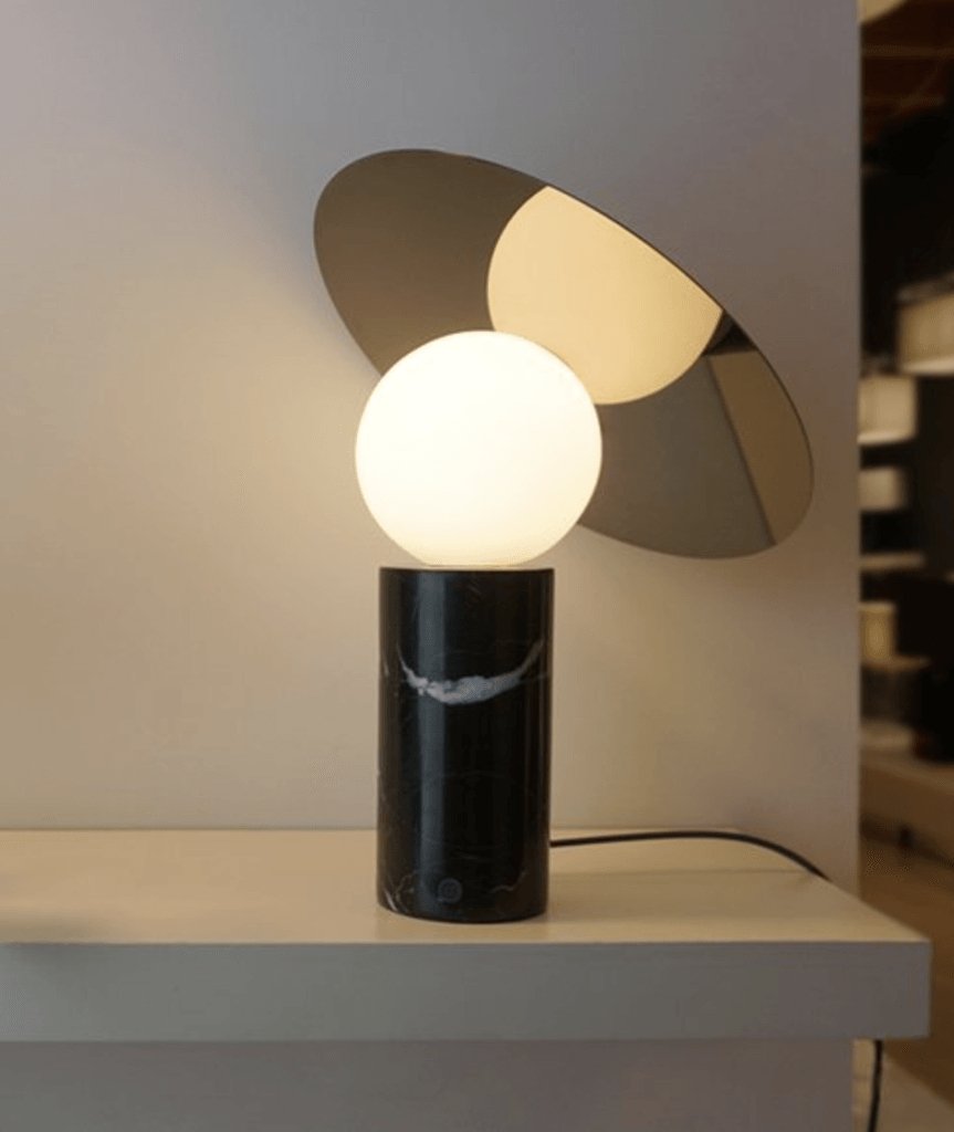 Dila Minimalistische tafellamp van marmer