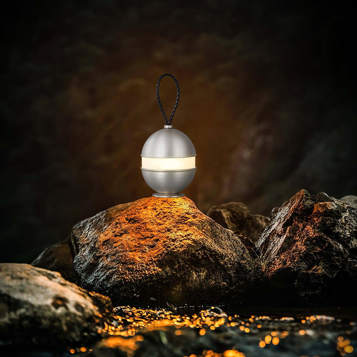 Orbitem tafellamp in geborsteld goud aluminium