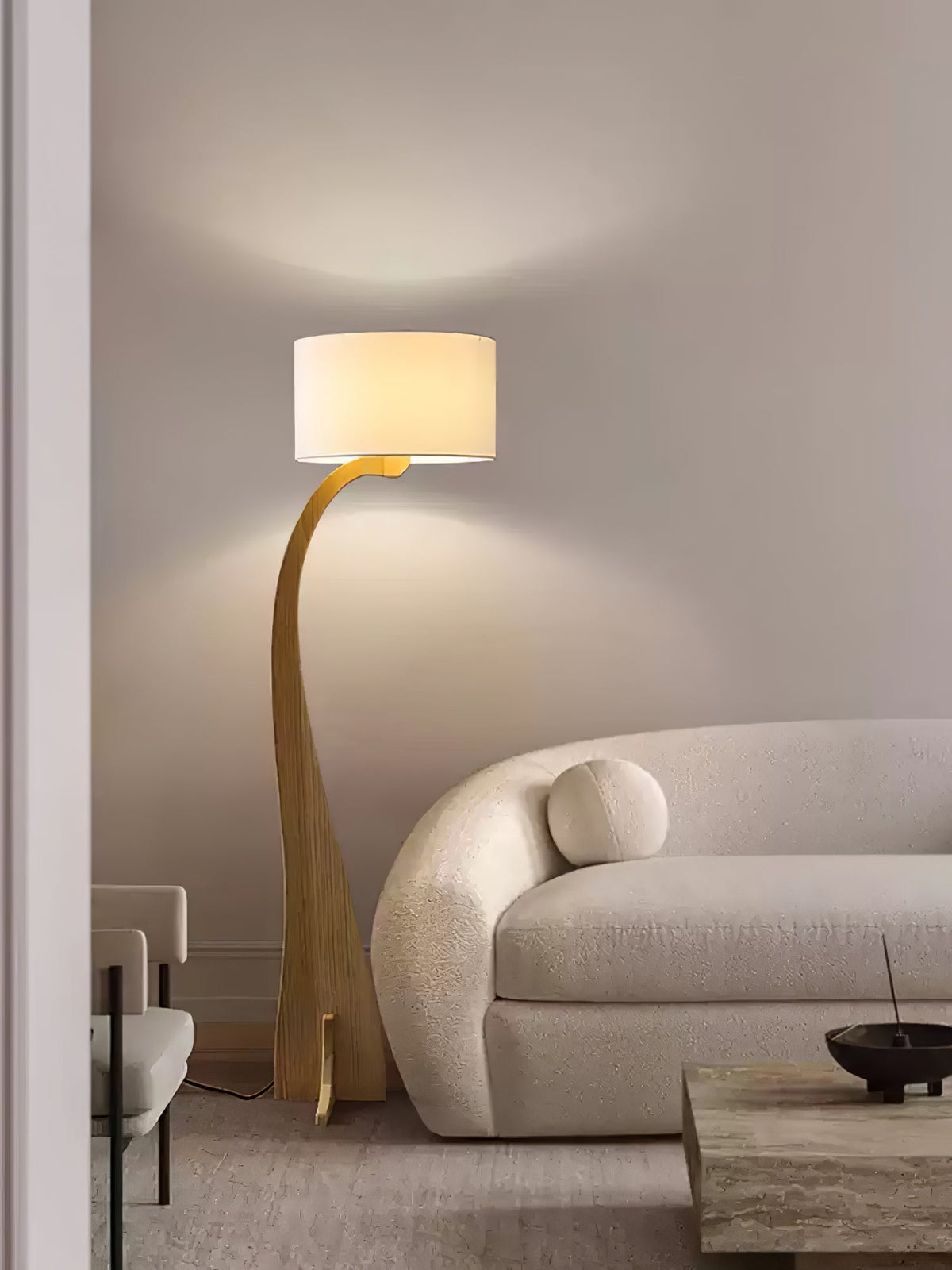 Viraineria vloerlamp met Noorse houten boog