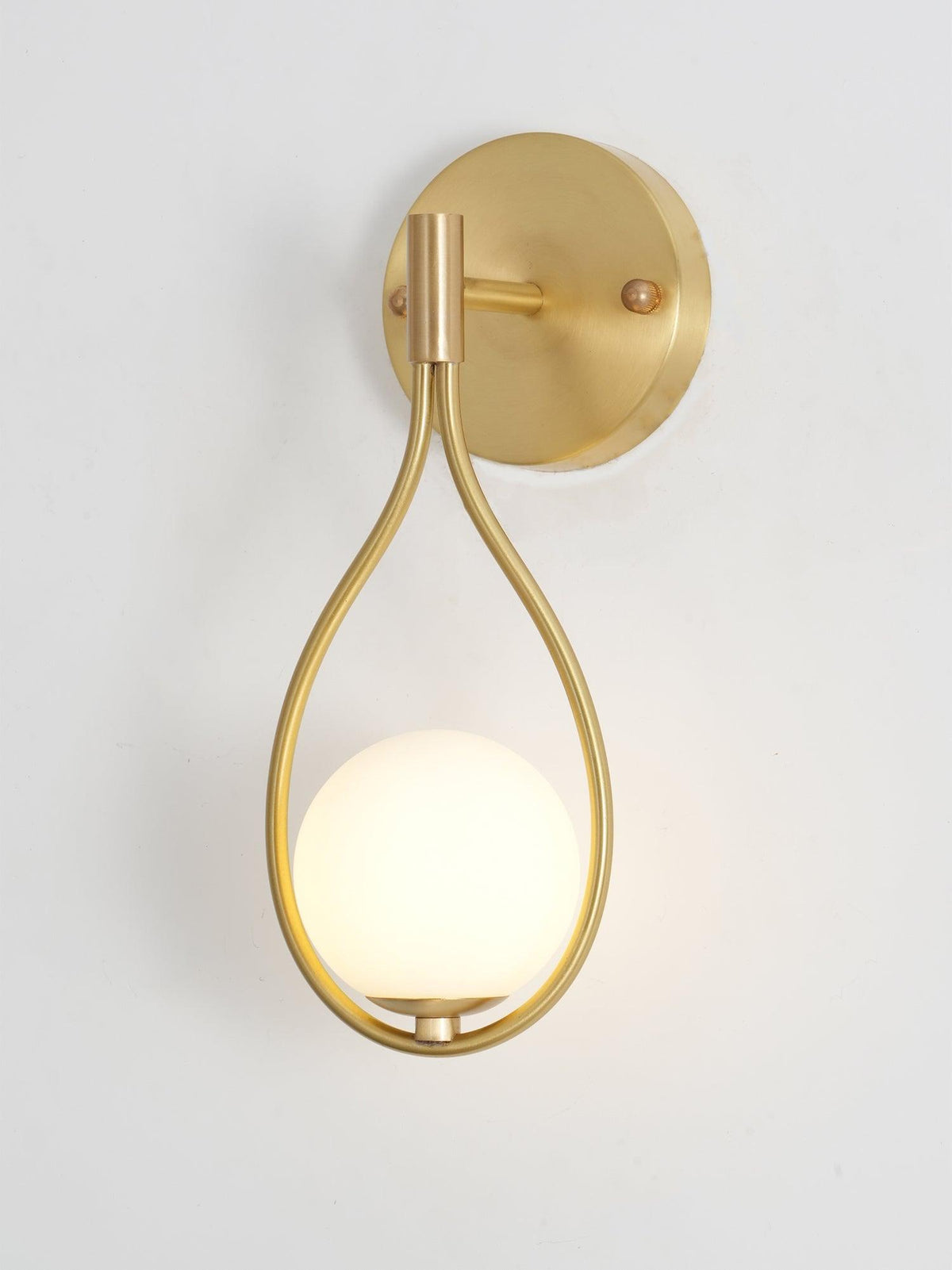 Eiralaya Moderne wandlamp van messing met glas in minimalistisch design