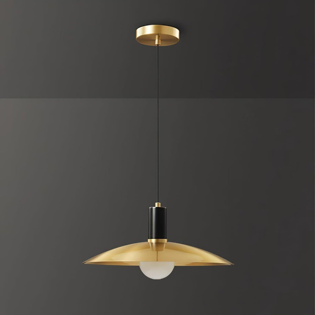 Thalora hanglamp van messing en glas
