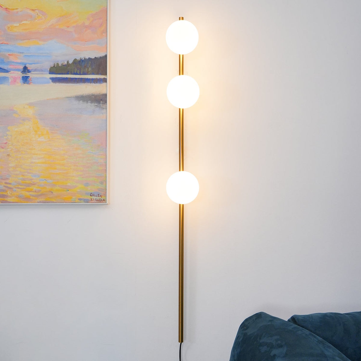 Ultheia Moderne minimalistische wandlamp met glazen 'candied balls'