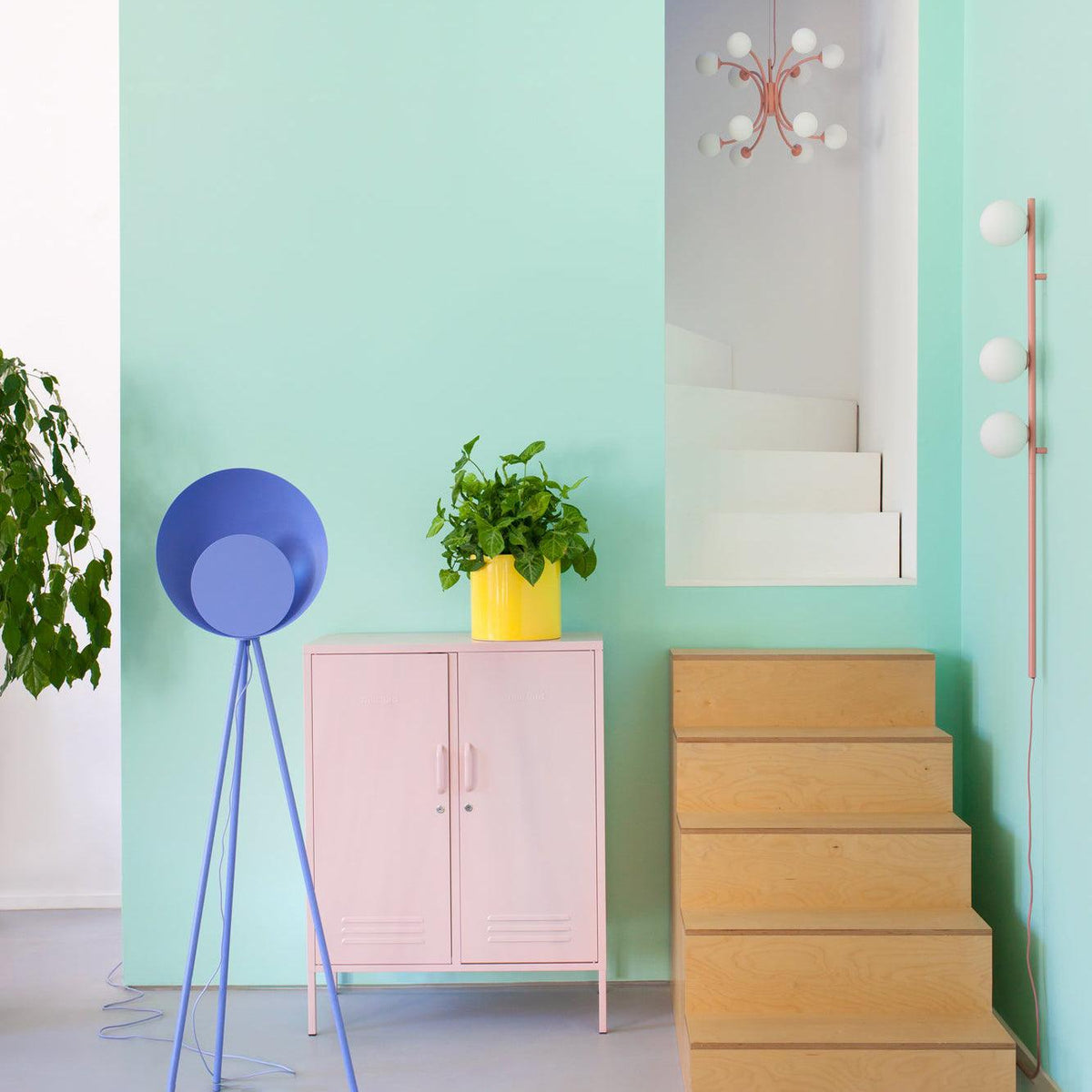 Ultheia Moderne minimalistische wandlamp met glazen 'candied balls'