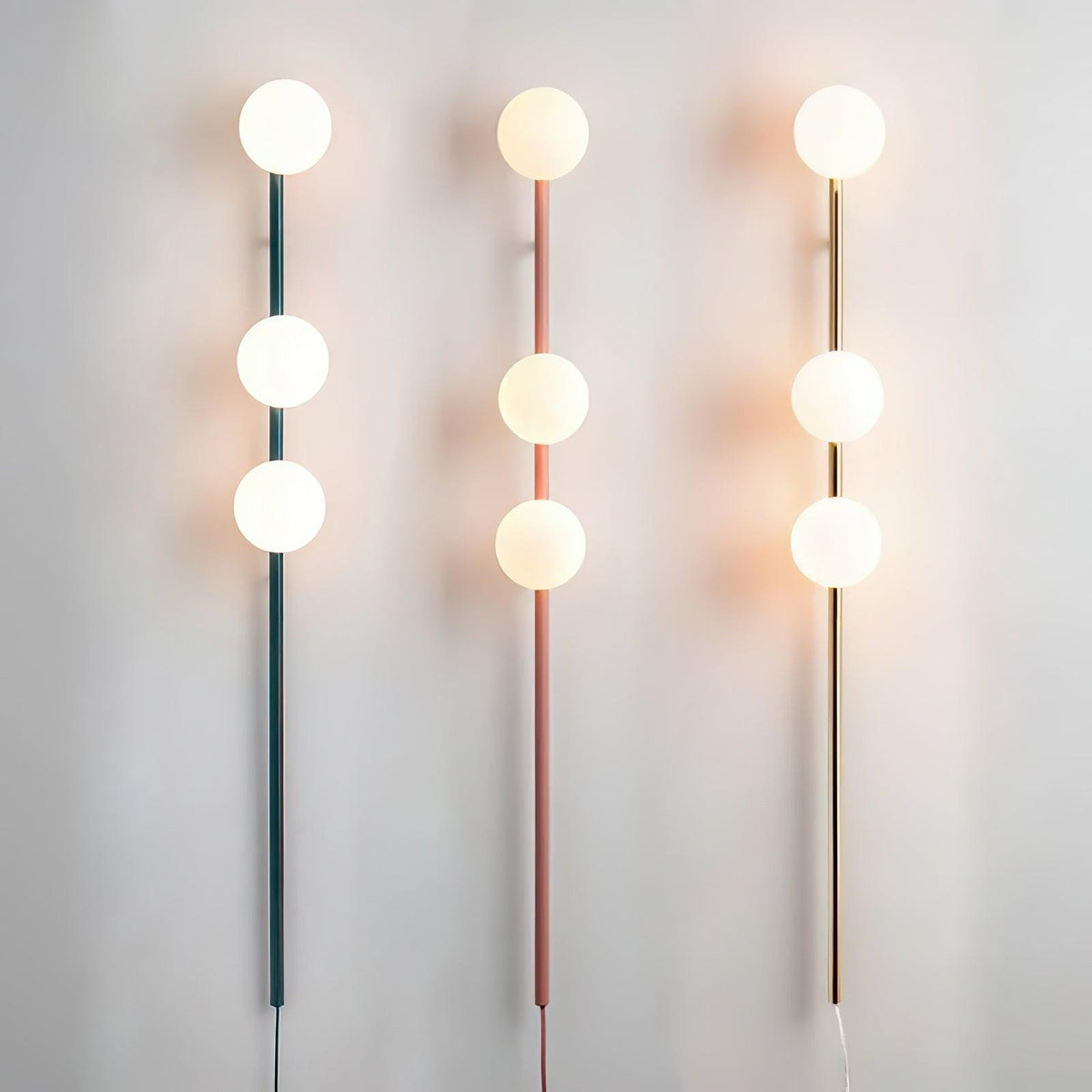 Ultheia Moderne minimalistische wandlamp met glazen 'candied balls'