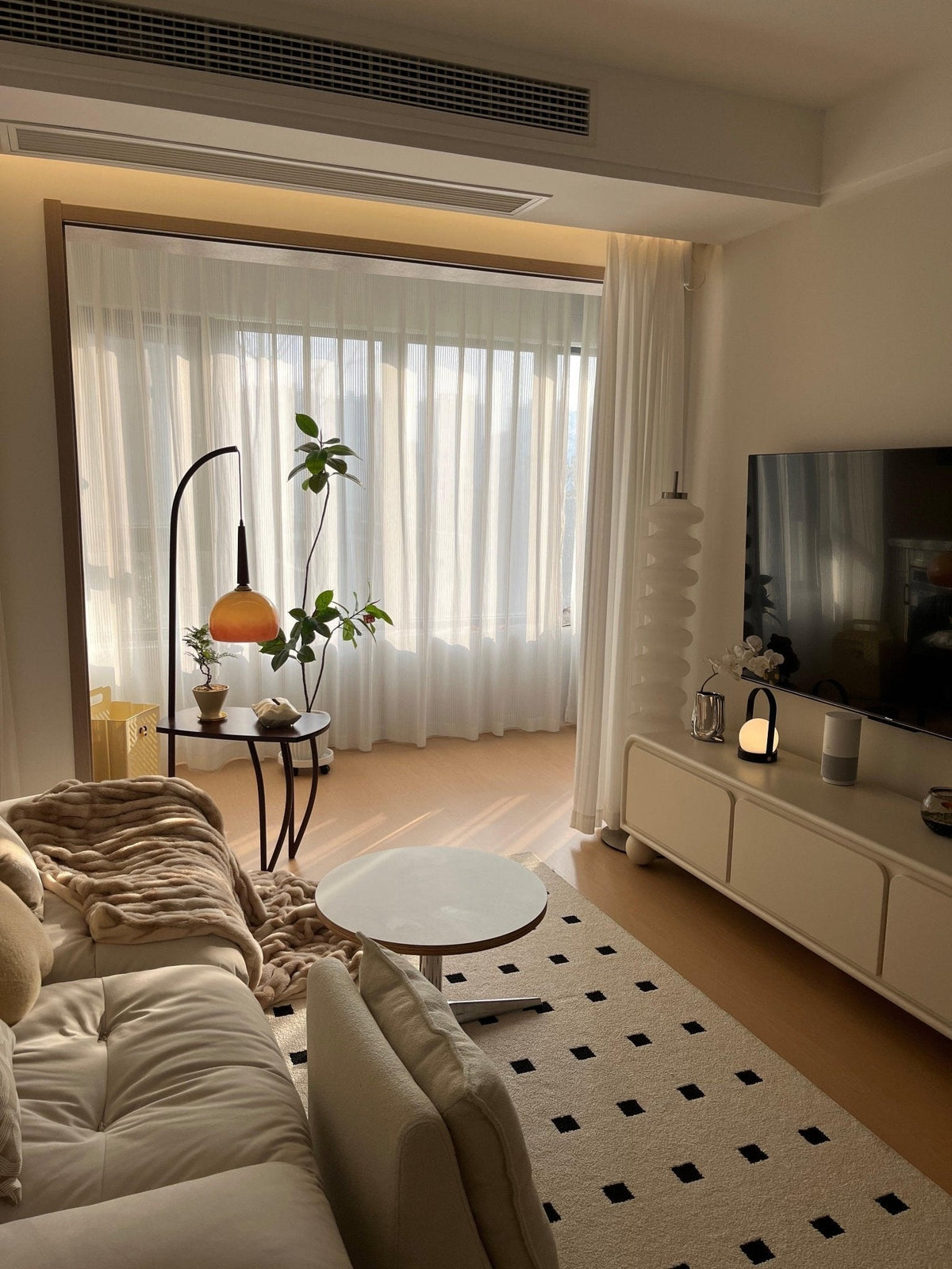 Fior Moderne vloerlamp van walnoothout