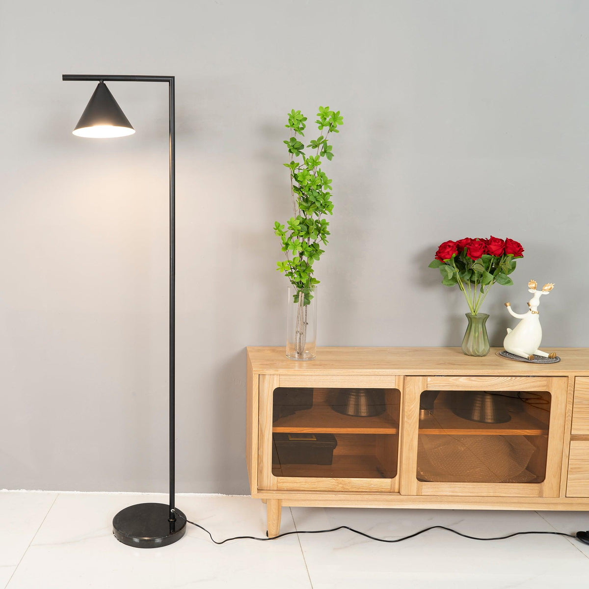Nell Minimalistische vloerlamp