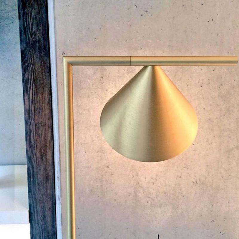 Nell Minimalistische vloerlamp