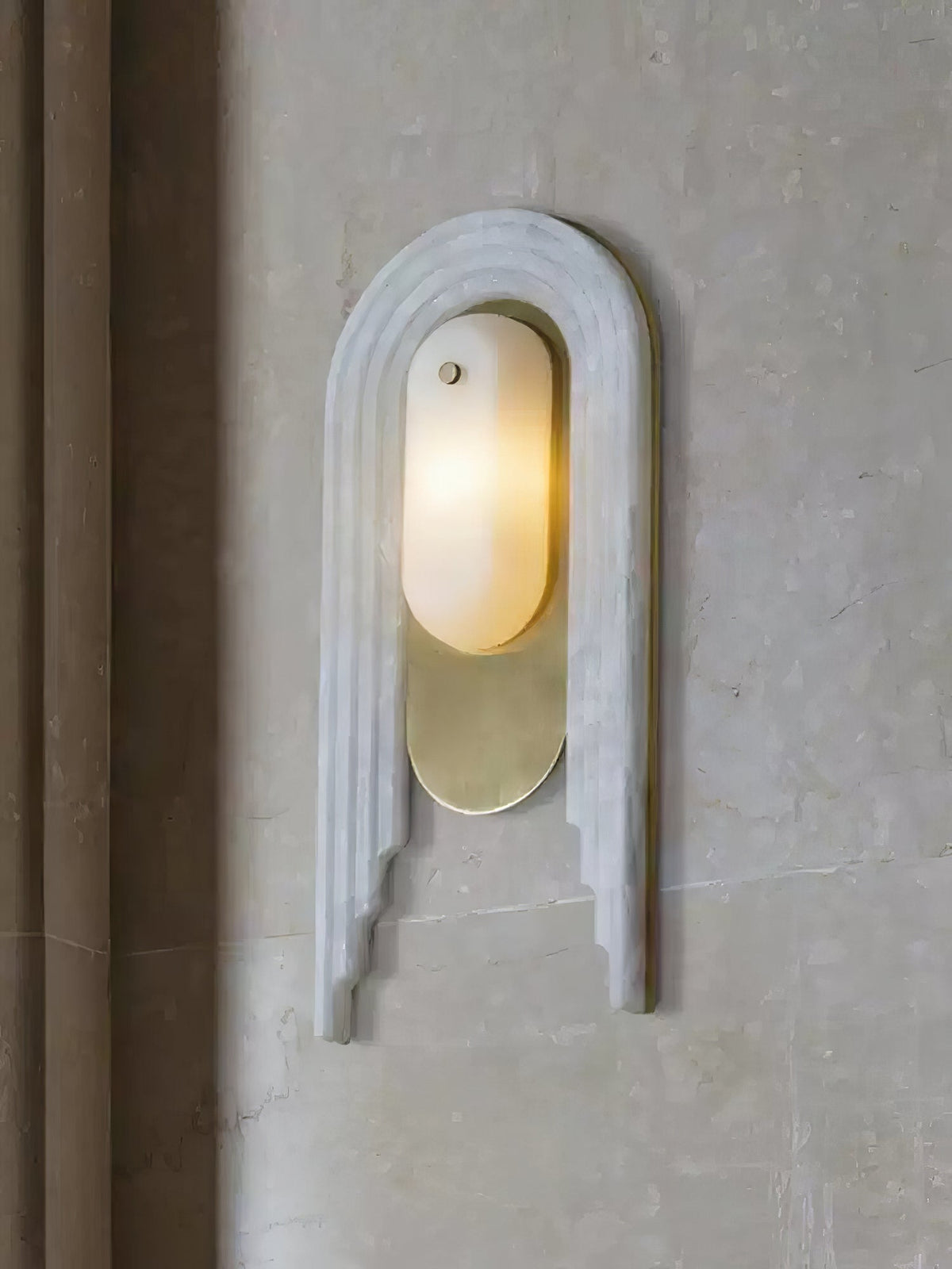 Sytalion Arch goudkleurige afwerking albasten wandlamp