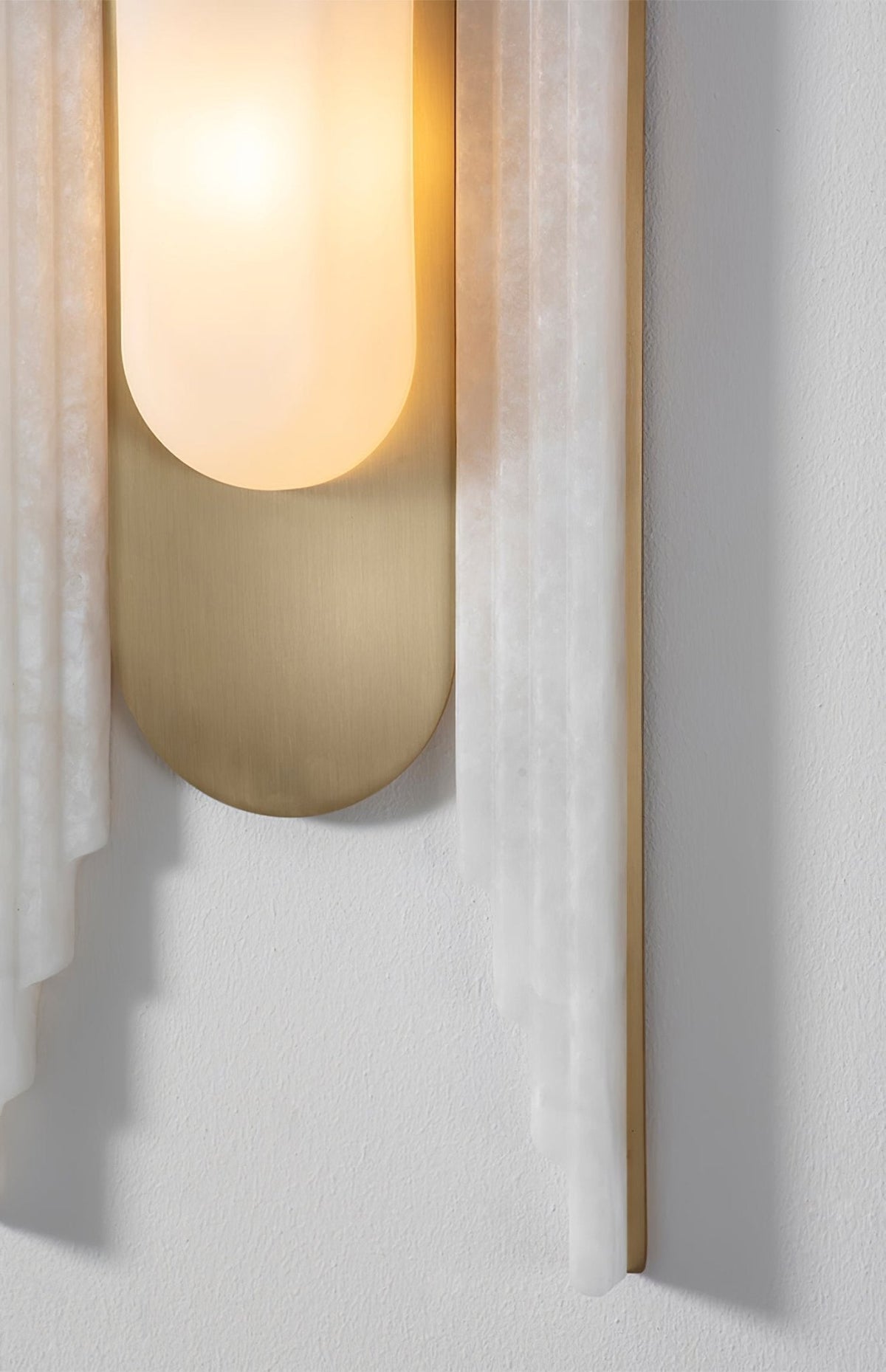 Sytalion Arch goudkleurige afwerking albasten wandlamp