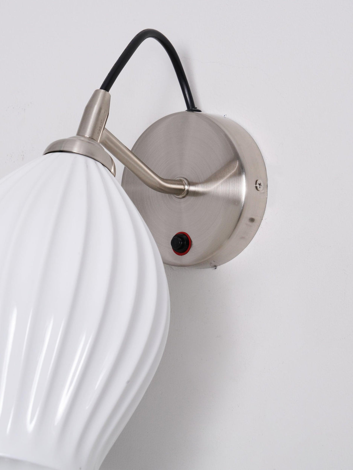 Zotalisra moderne minimalistische geribbelde wandlamp van keramiek