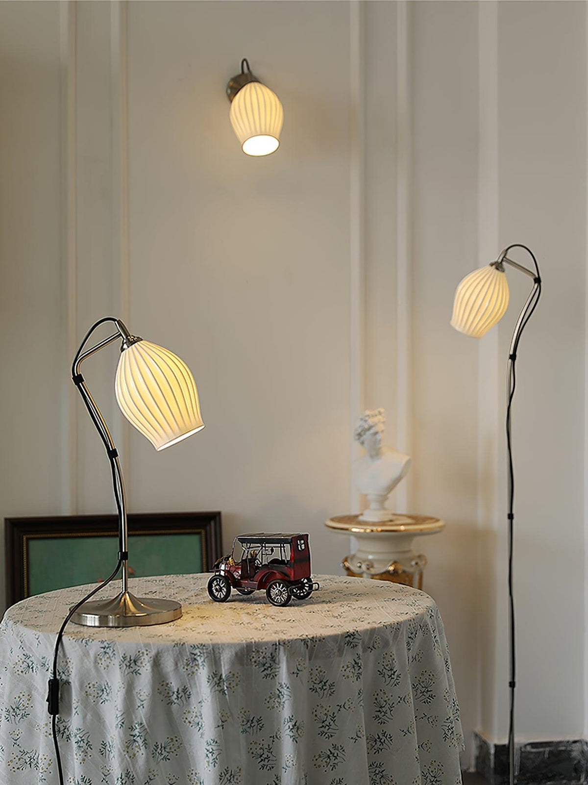 Zotalisra moderne minimalistische geribbelde wandlamp van keramiek