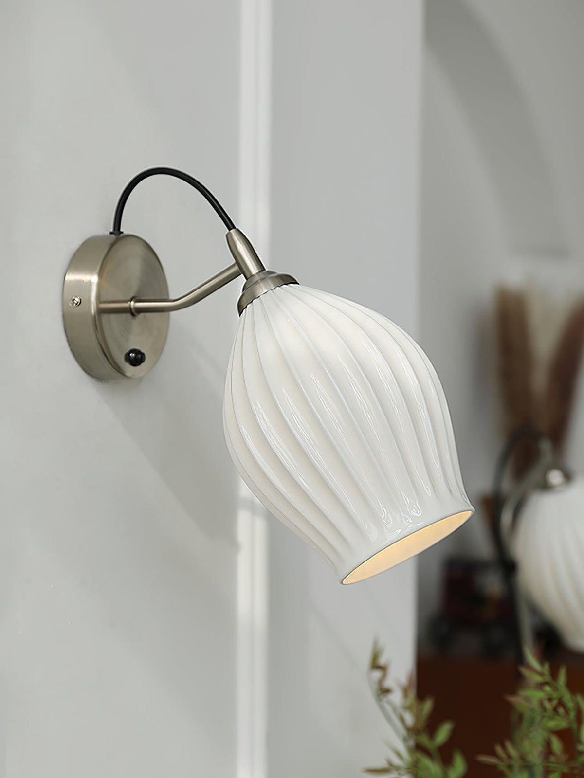 Zotalisra moderne minimalistische geribbelde wandlamp van keramiek