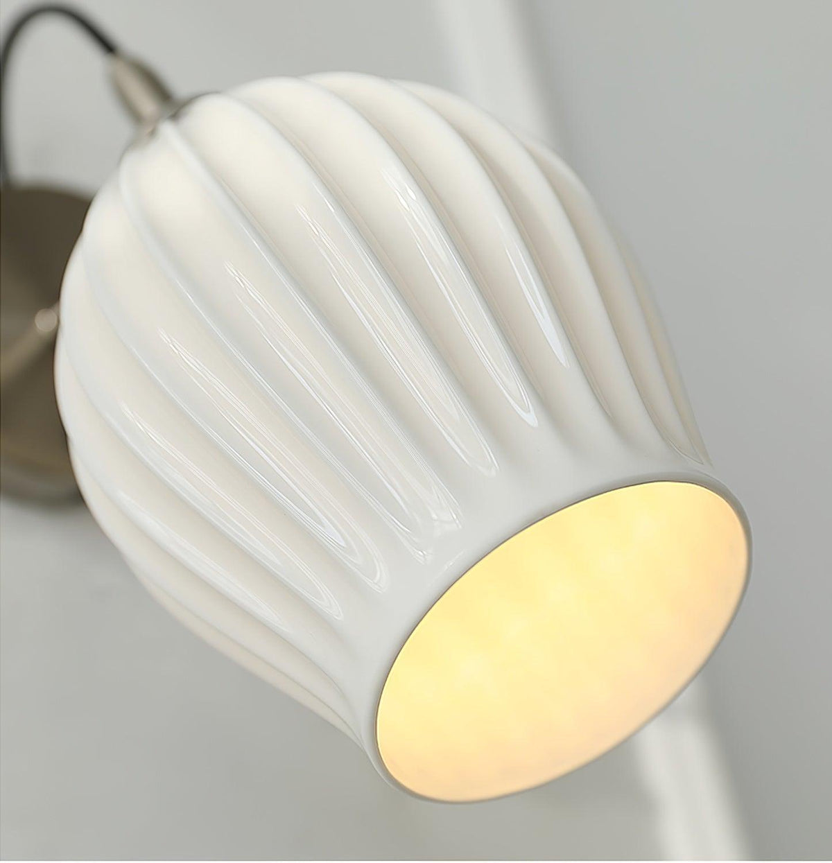 Zotalisra moderne minimalistische geribbelde wandlamp van keramiek