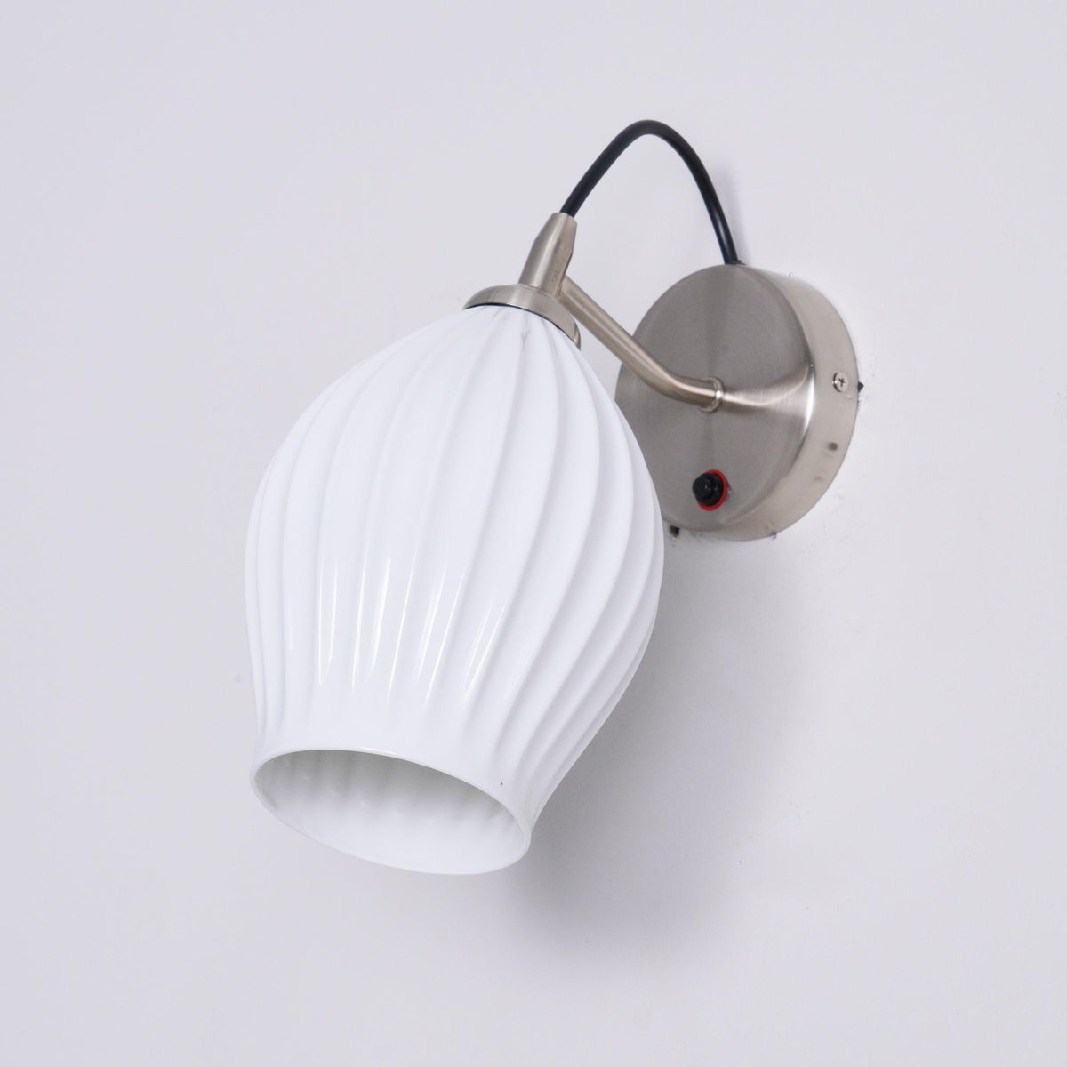 Zotalisra moderne minimalistische geribbelde wandlamp van keramiek