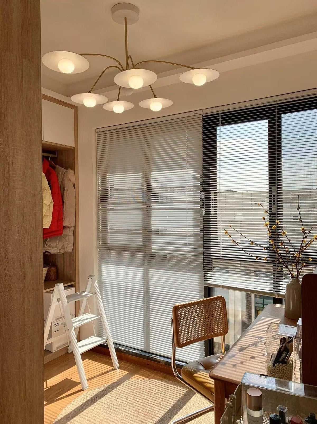Lark kroonluchter met art deco-geïnspireerde paddenstoel