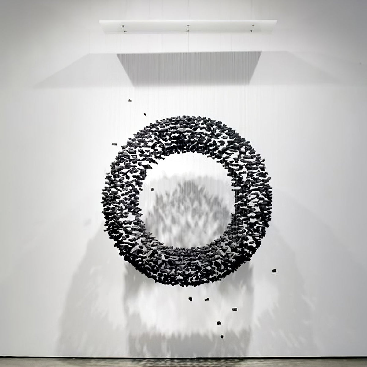Arsilus Charcoal Stone Sculptural kroonluchter Orbicular