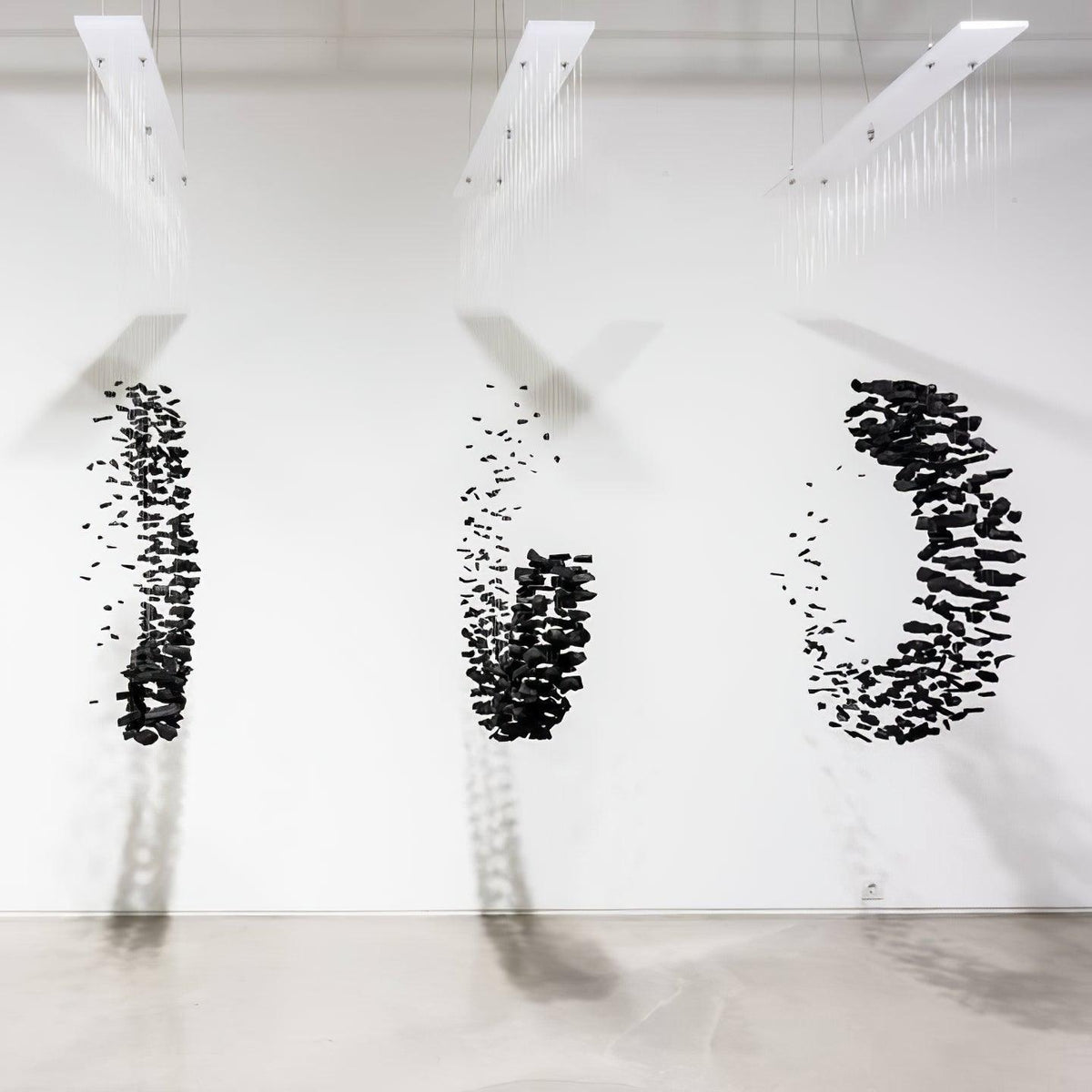 Marinelle Koolsteensculpturale Kroonluchter met Letter M tot R