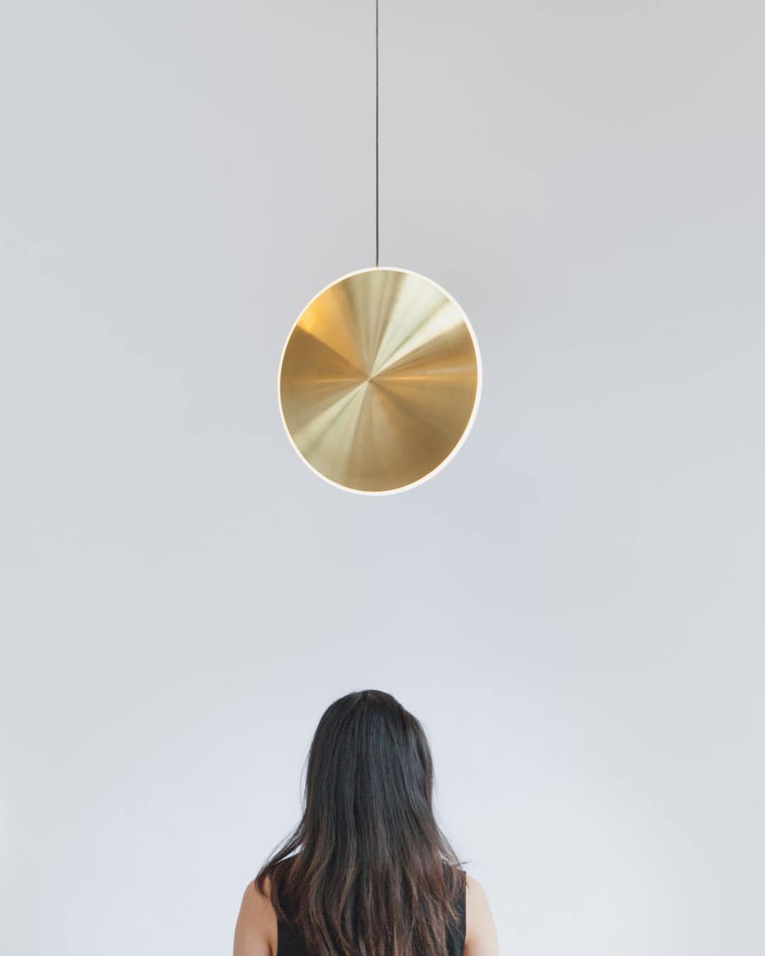 Uvenisra Moderne minimalistische hanglamp in schotelvorm