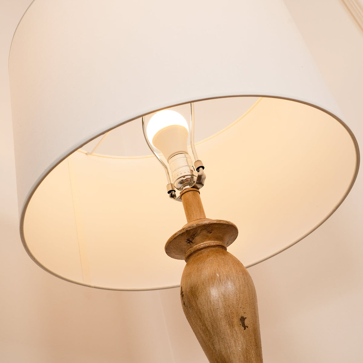 Coastal houten vloerlamp met stoffen kap