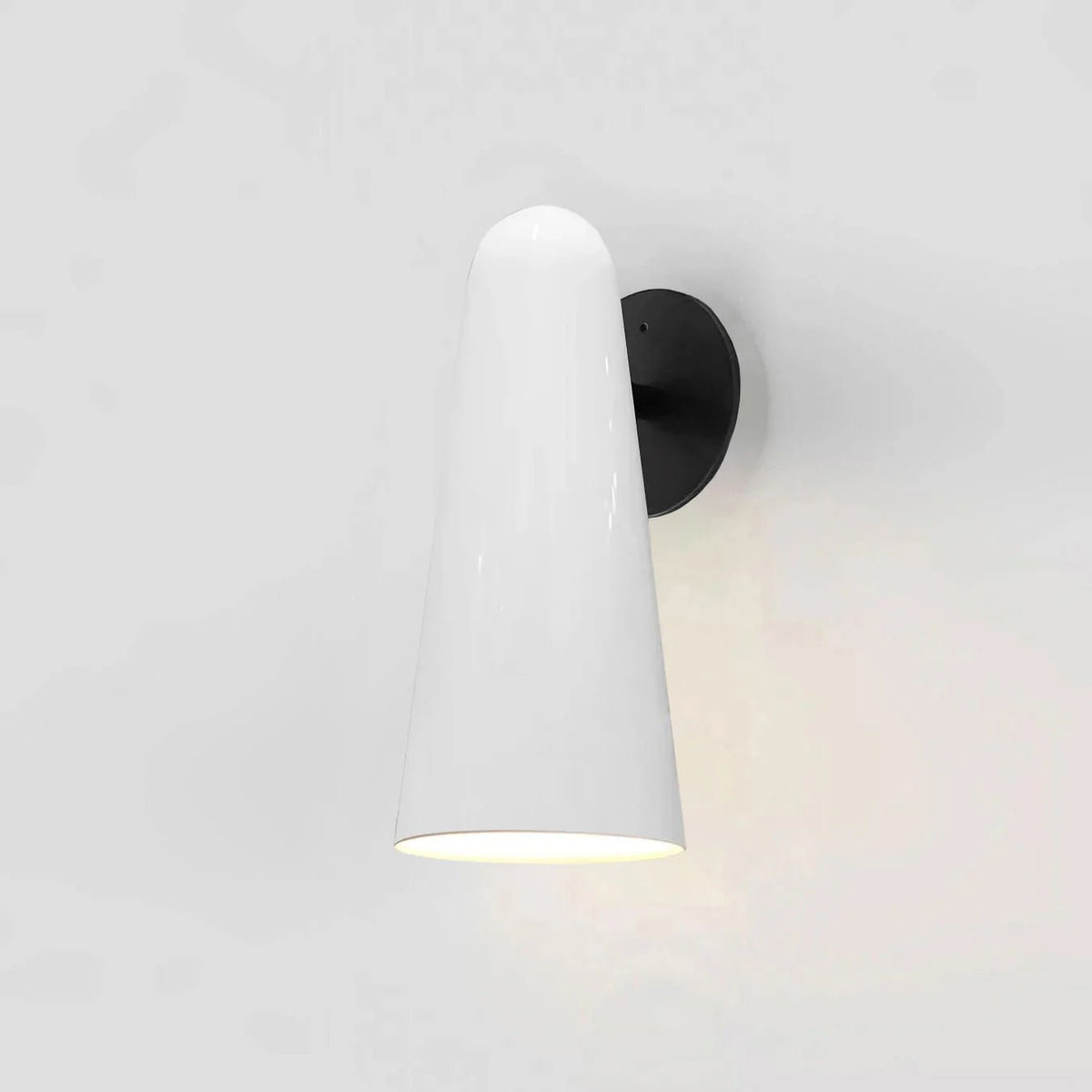 Lioririella Conical glas wandlamp