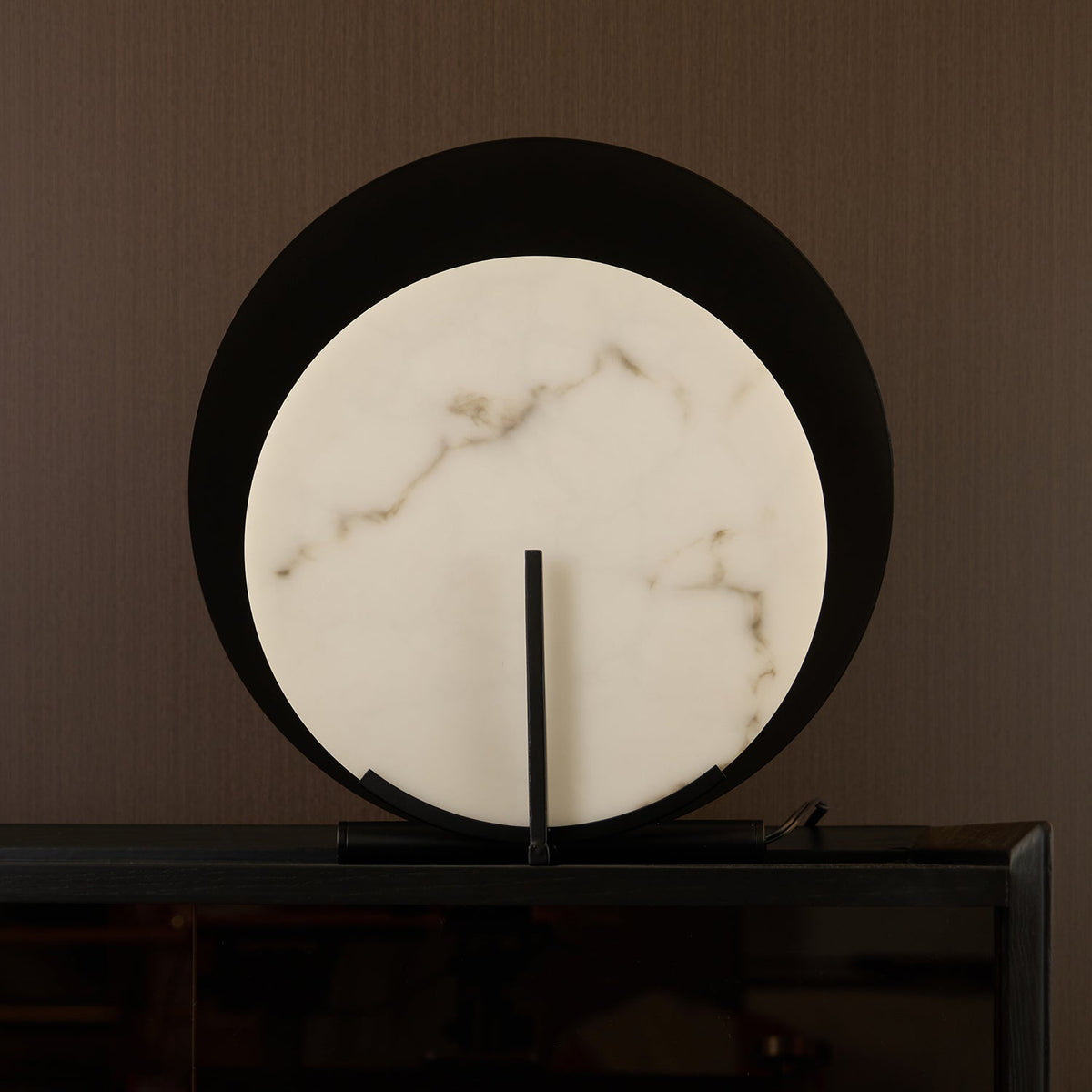 Astix Half Moon albasten tafellamp