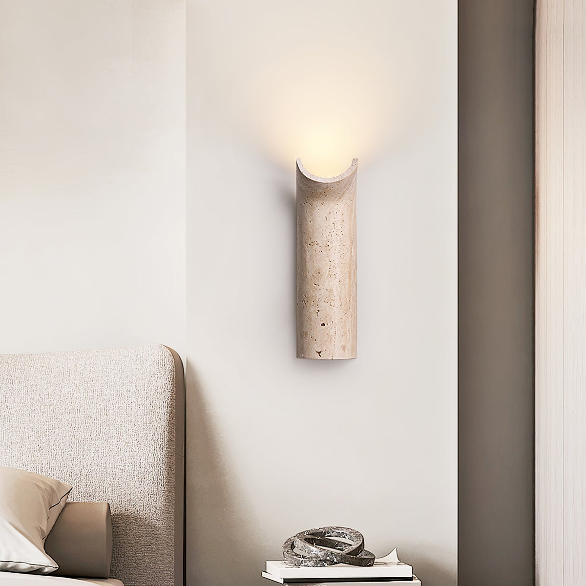 Lycoris wandlamp met geel travertin