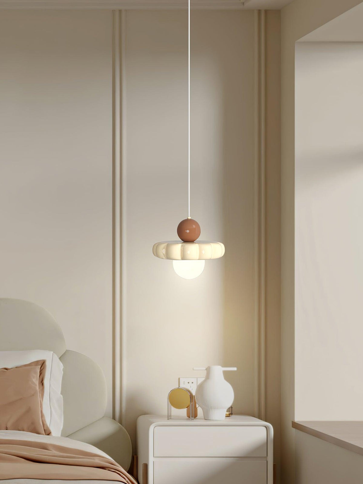 Kai Moderne hanglamp met melkkoffie en koffiekleurige afwerking
