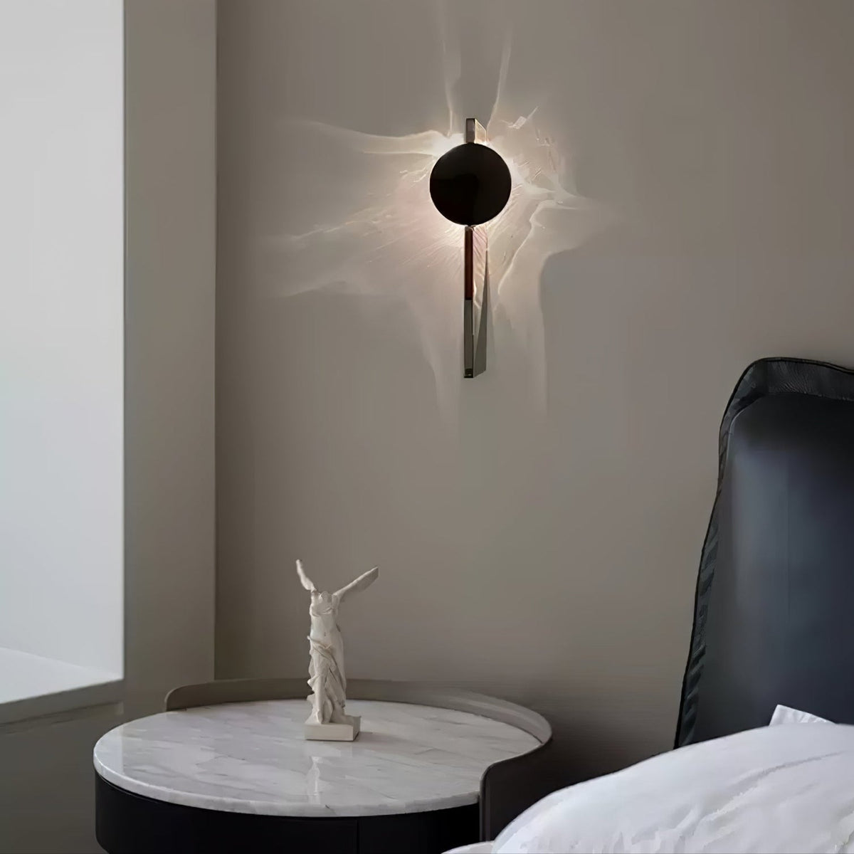 Pethr Wave Minimalistische wandlamp van staal