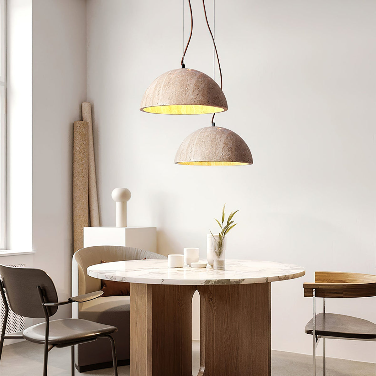 Avdoraris halfronde hanglamp van travertin
