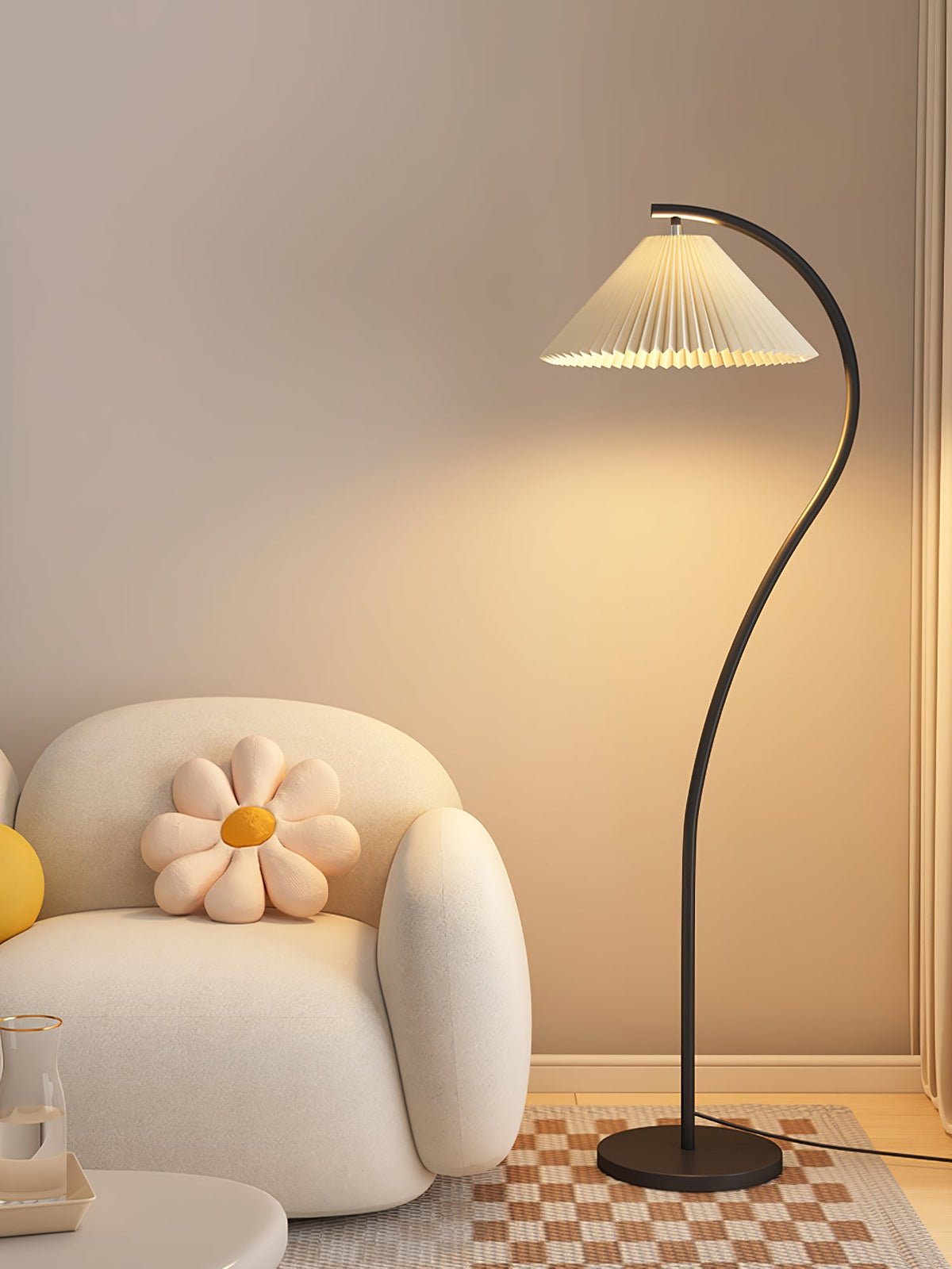 Fyrel minimalistisch vloerlamp van textiel in crème en lichtgeel