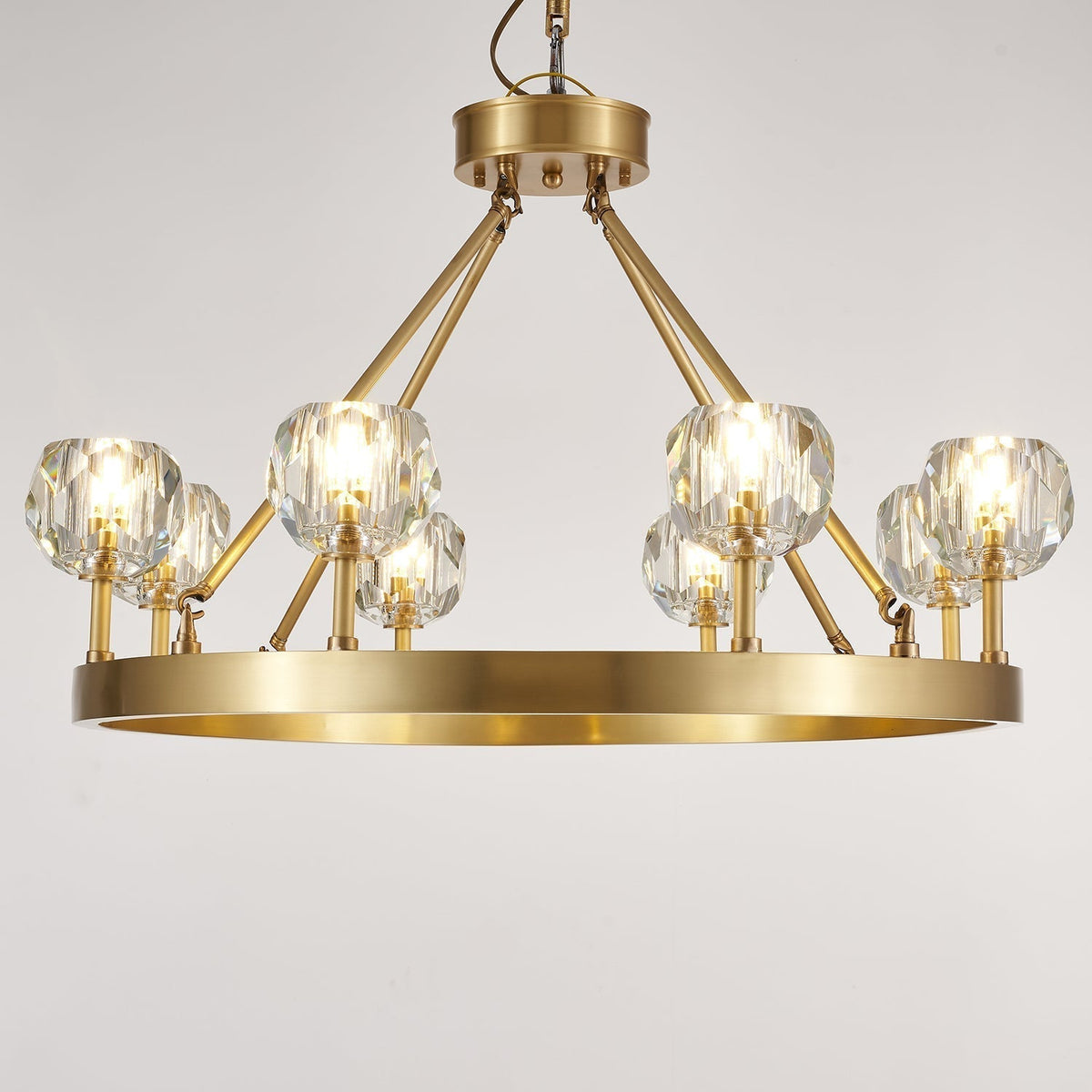 Syzorisra moderne kroonluchter van kristal en messing