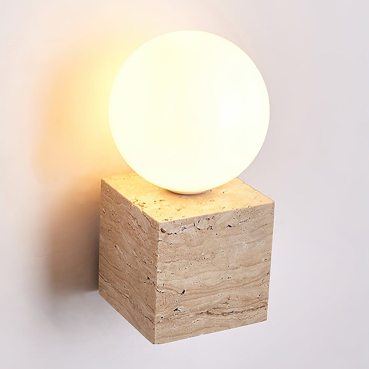 Eurlaean Cube-Base travertin wandlamp