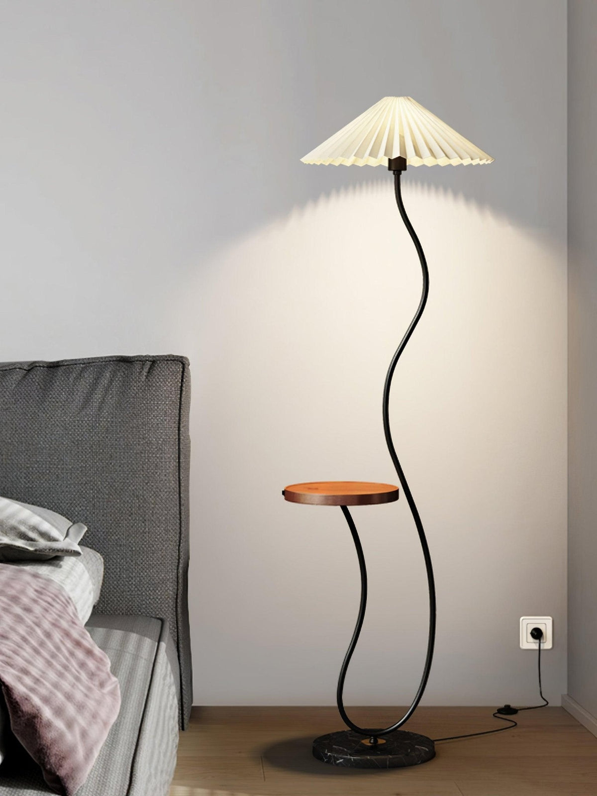 Ghel Minimalistische vloerlamp van hout