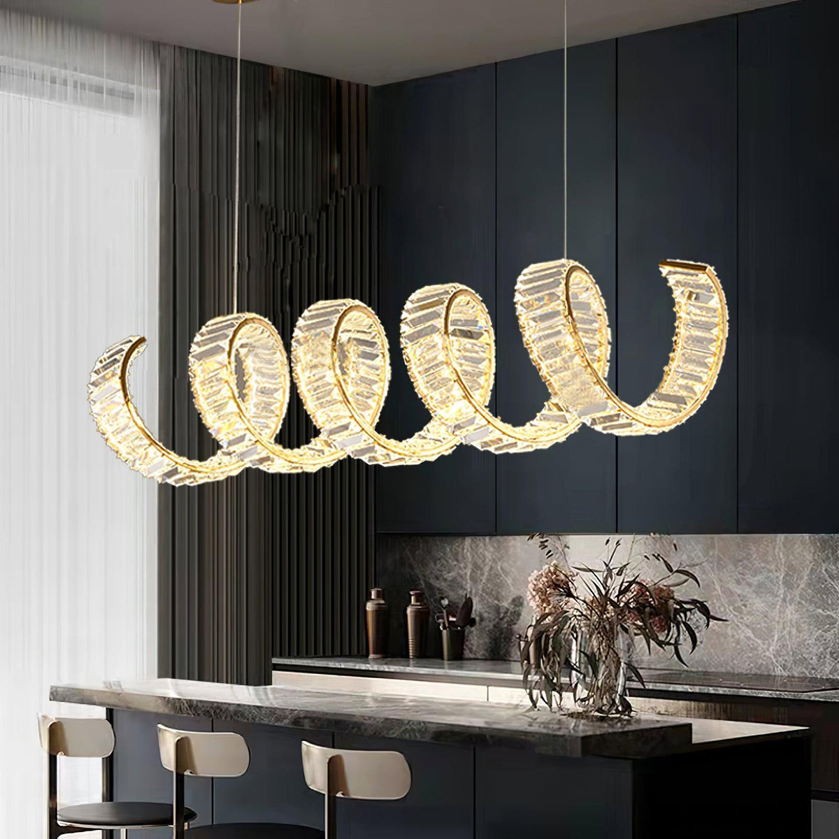 Luxielle Kroonluchter met gebogen LED-kristal luxueus