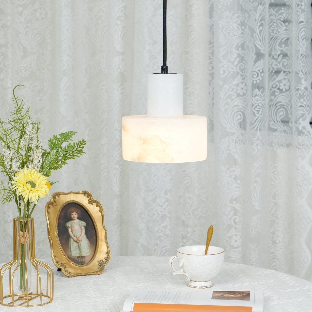 Moderne hanglamp van albast met dubbele cilindervorm