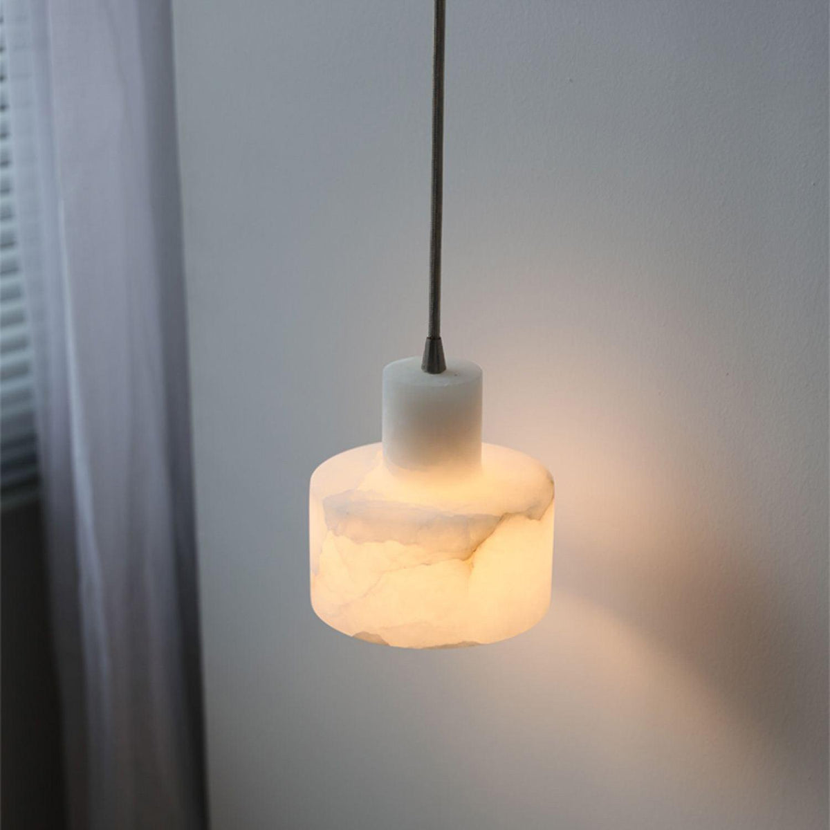 Moderne hanglamp van albast met dubbele cilindervorm