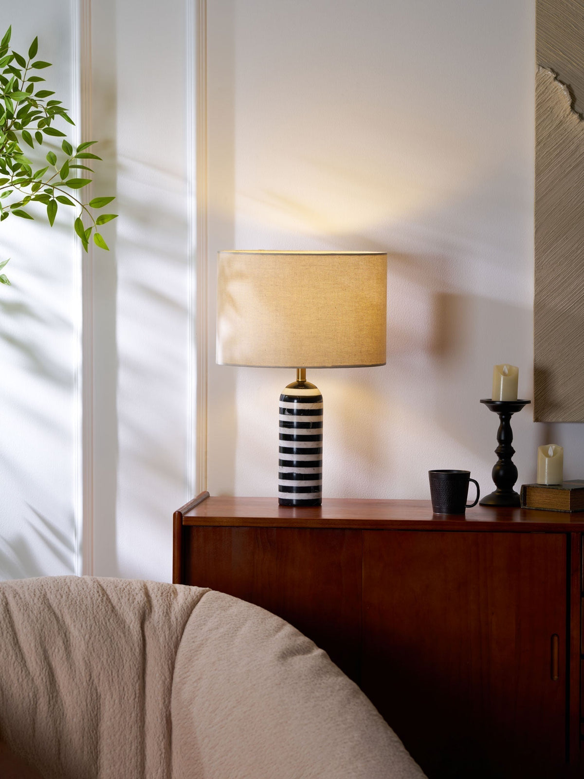 Avery moderne tafellamp