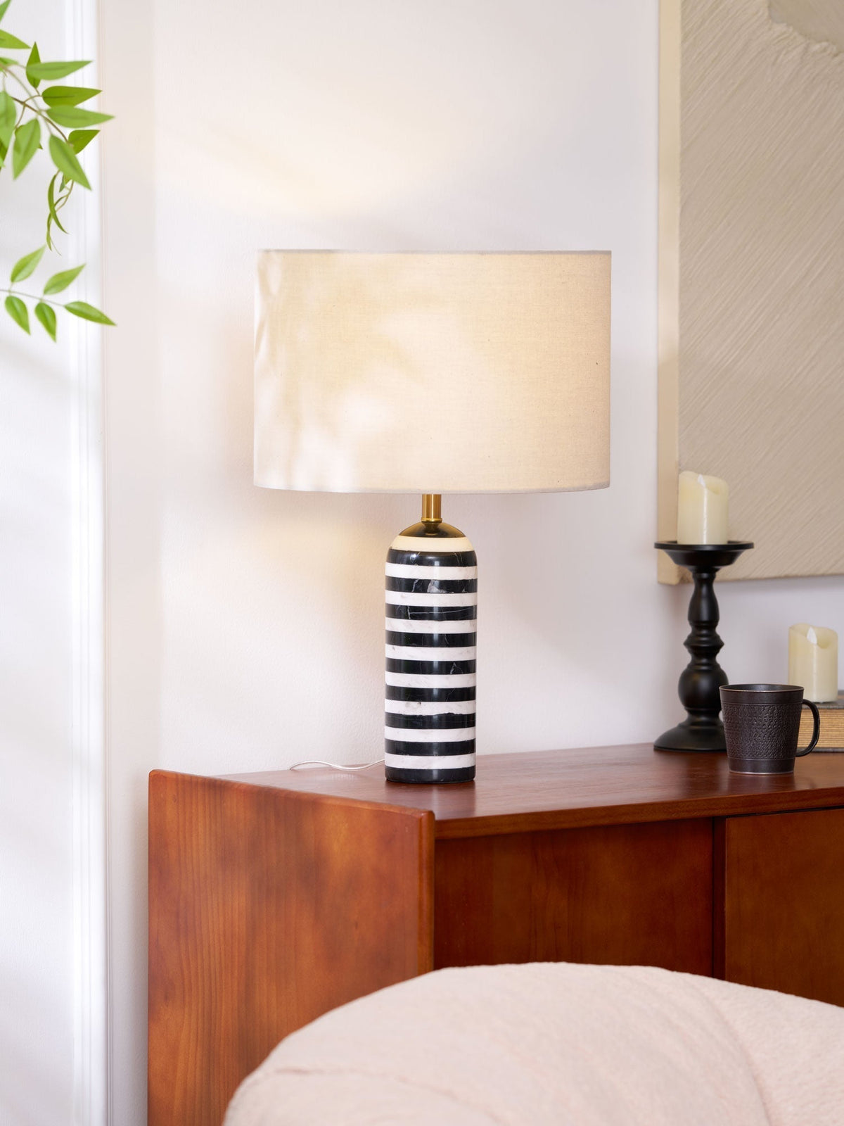 Avery moderne tafellamp