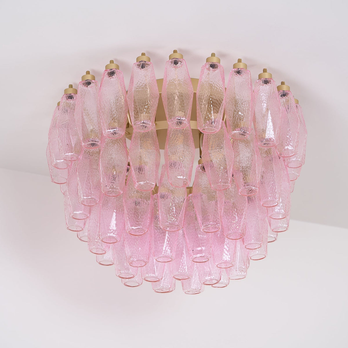 Celelaya plafondlamp Poliedri gelaagde roze Murano-glas vlakke plafondlamp