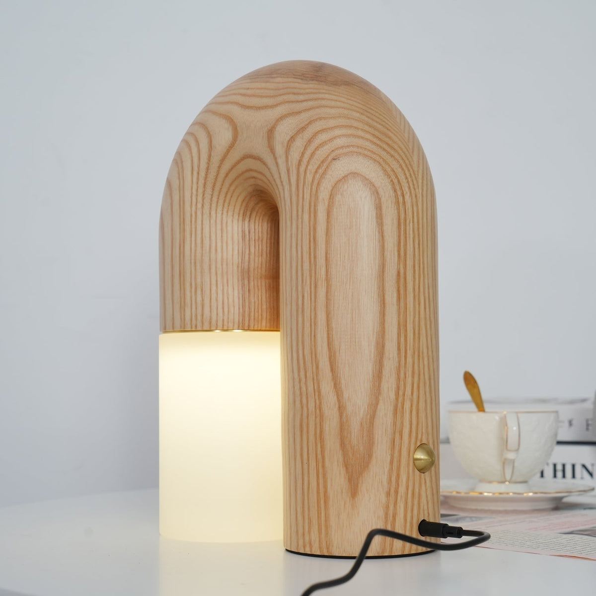 Arch Houten tafellamp