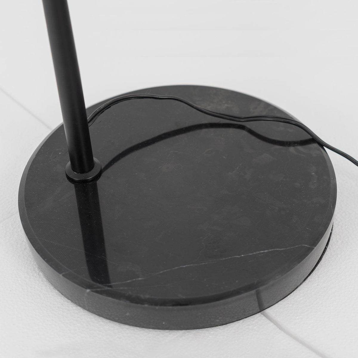 Nell Minimalistische vloerlamp