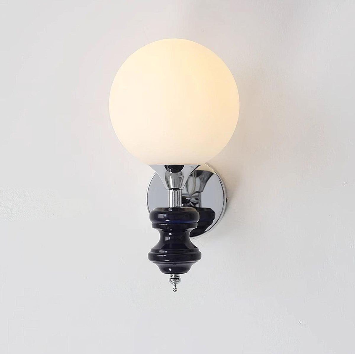 Sune Vintage wandlamp van glas in chroom en blauw