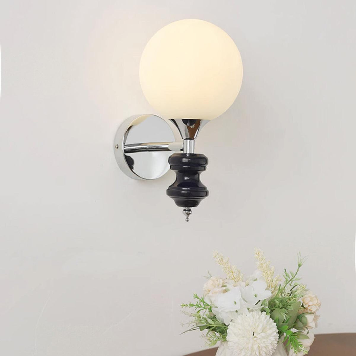 Sune Vintage wandlamp van glas in chroom en blauw