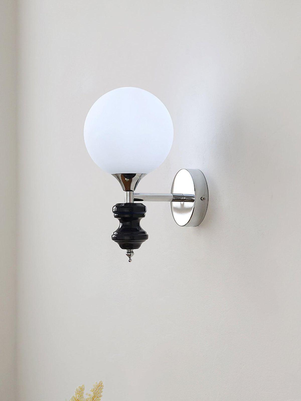Sune Vintage wandlamp van glas in chroom en blauw