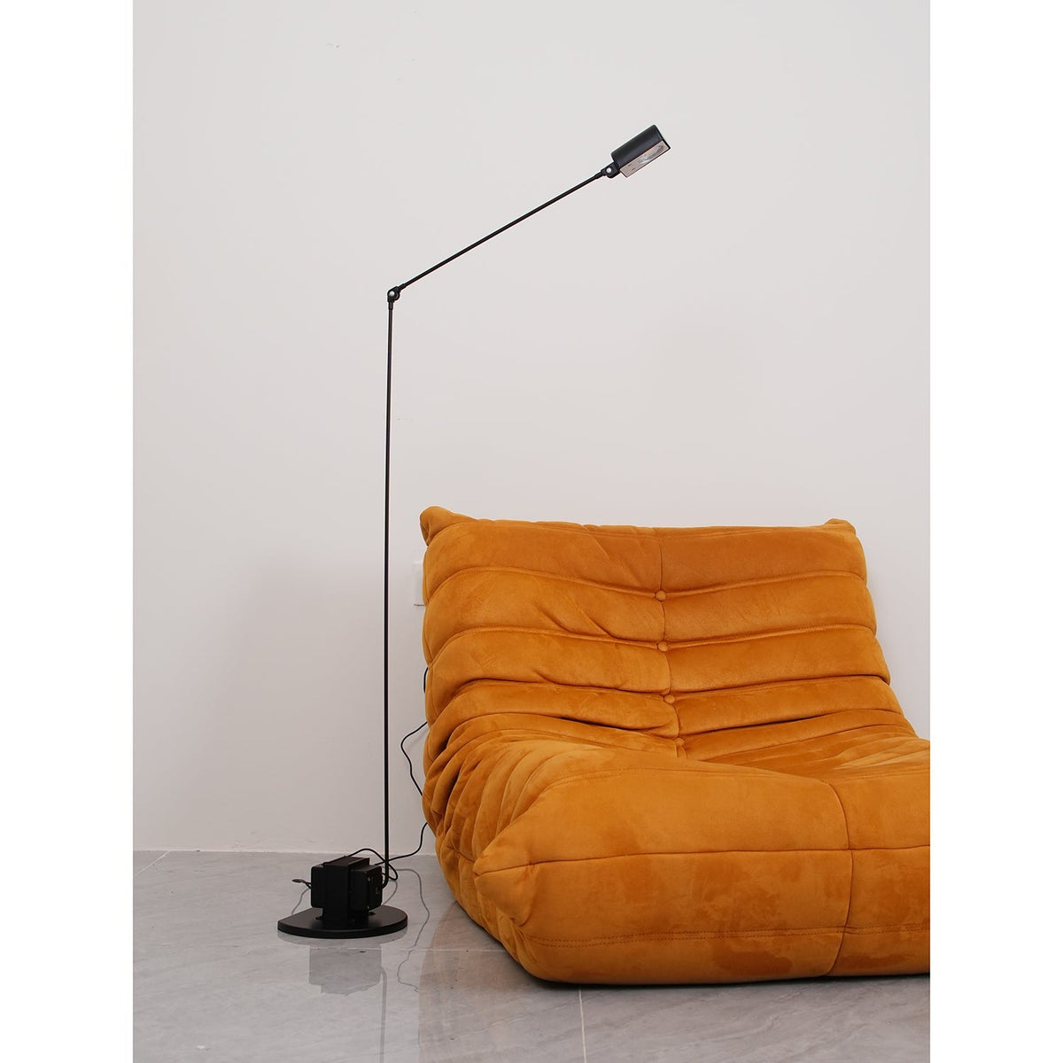 Nerilux instelbare vloerlamp