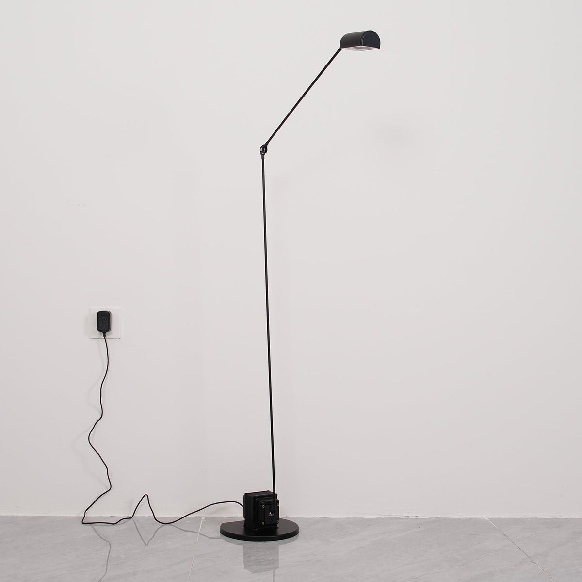 Nerilux instelbare vloerlamp