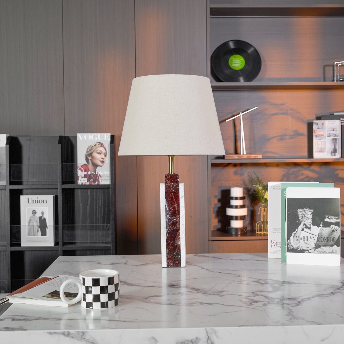 Jovix moderne tafellamp van marmer