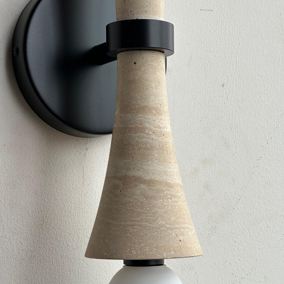 Elaiselle wandlamp