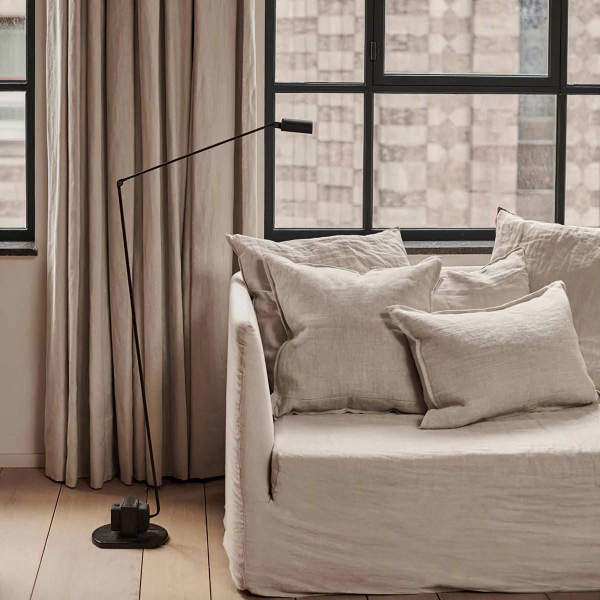 Nerilux instelbare vloerlamp